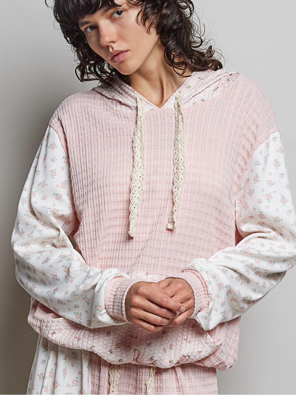 💕POL Women's 2-piece Pink Patchwork Hooded Top & Joggers - Picture 4 of 12